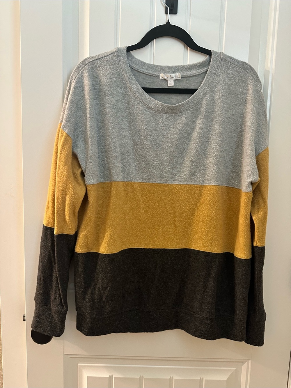 Women's Colorblock Crewneck Sweater - Gray, Mustard & Dark Charcoal